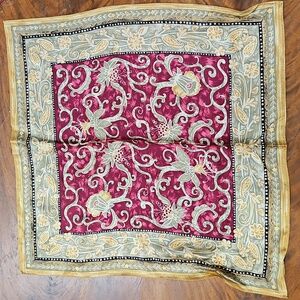 AdrienneVittadini VINTAGE  Silk Scarf